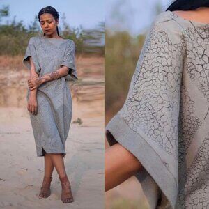 No Nasties Light Gray Goenchi Loopknit Midi Dress Size Large - 47457